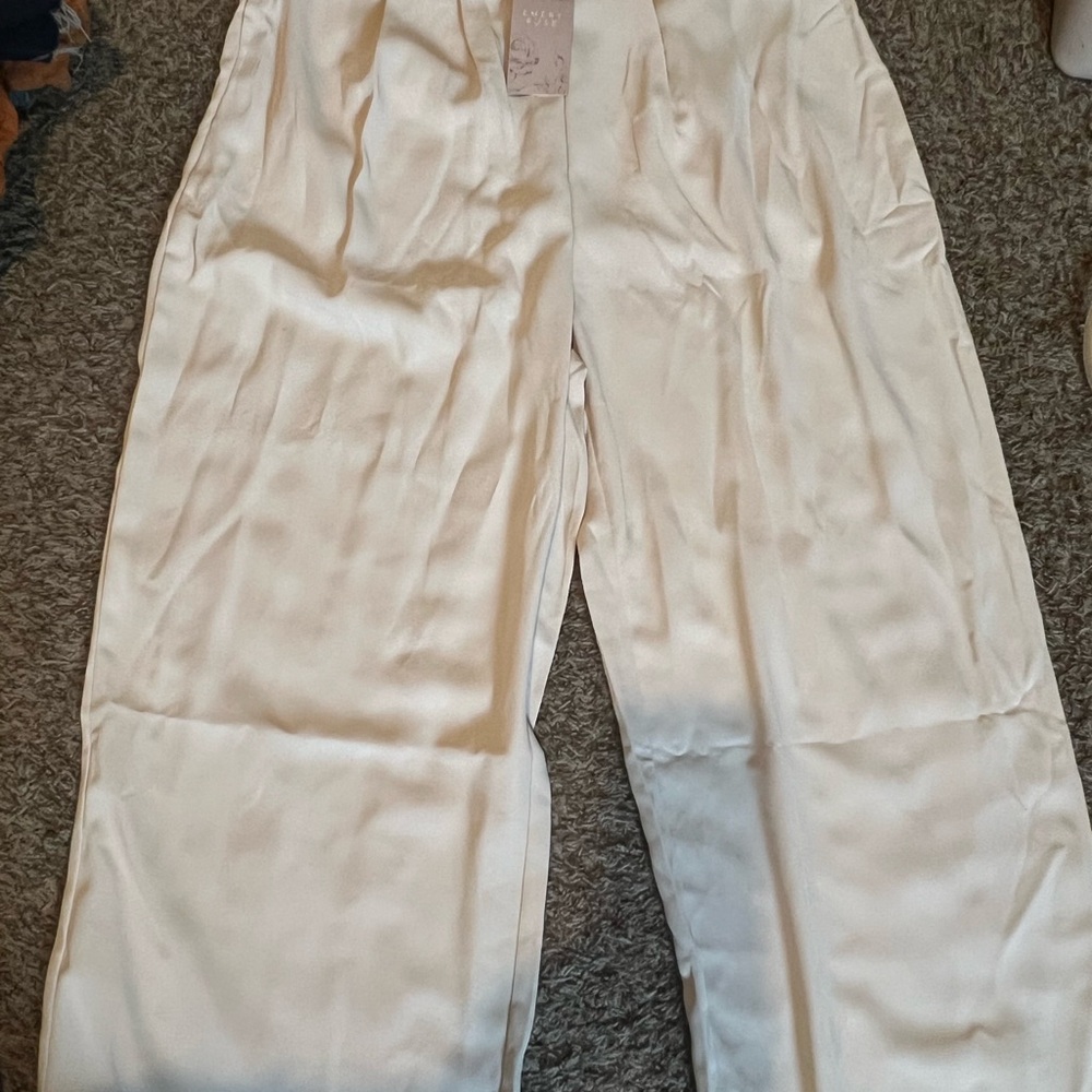 Emery Rose Elegant Cream Satin Pants